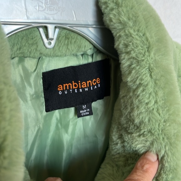 Juniors Ambiance Outwear NWT Faux Fur Jacket - Picture 3 of 5